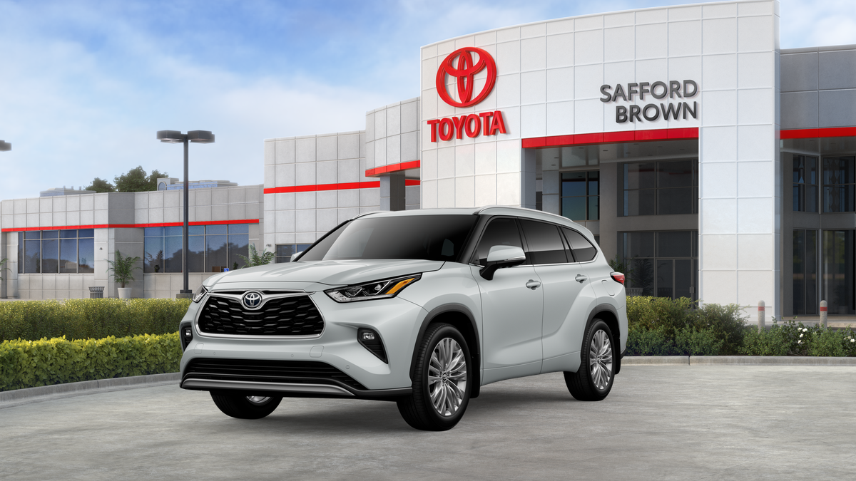 2026 Toyota Highlander Platinum's photo