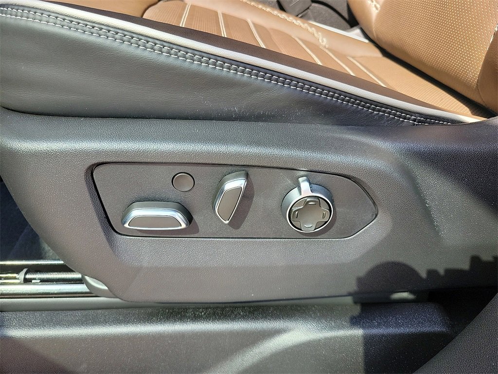 2026 Gmc Yukon XL Denali Ultimate photo 20