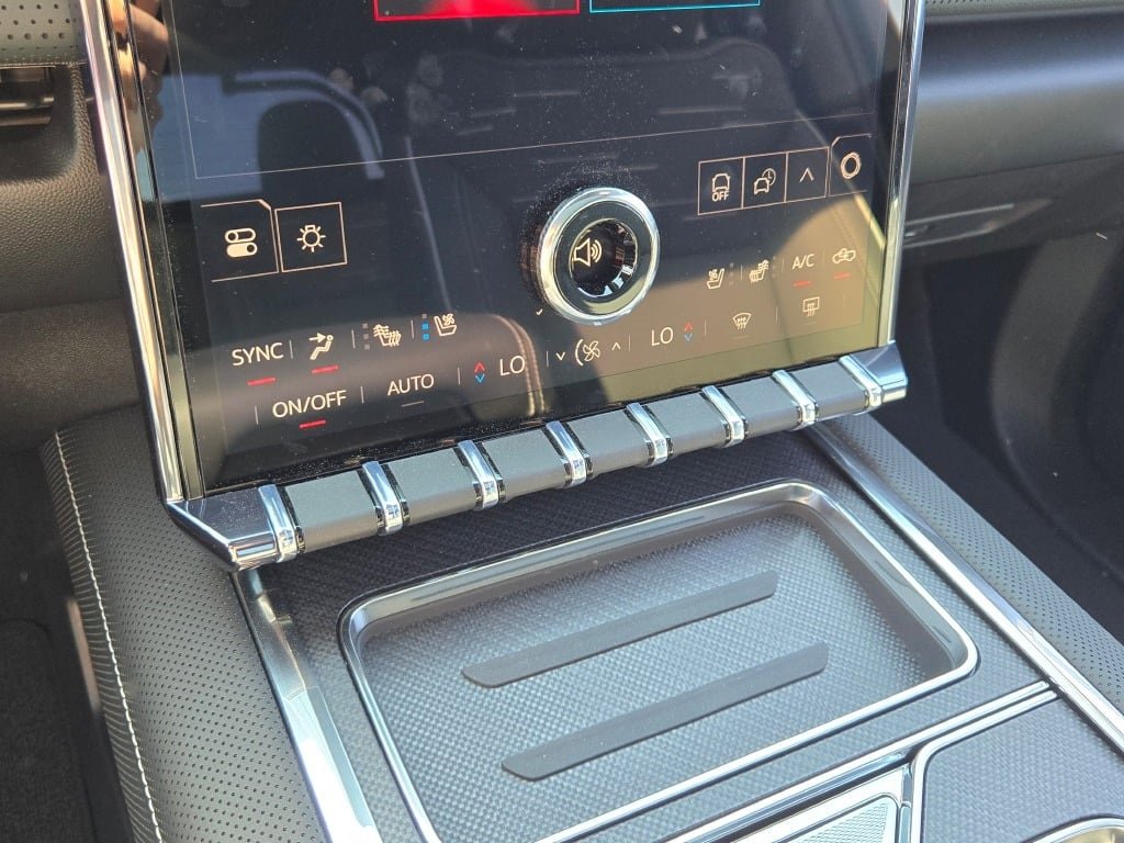 2026 Gmc Sierra EV AT4 photo 27