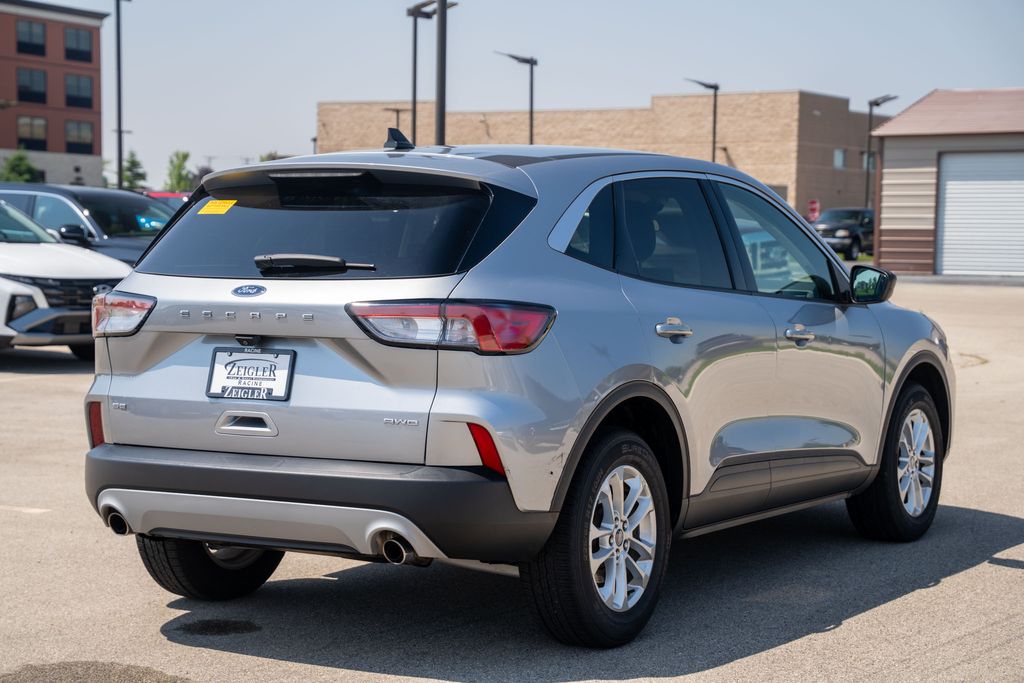 2022 Ford Escape SE photo 7