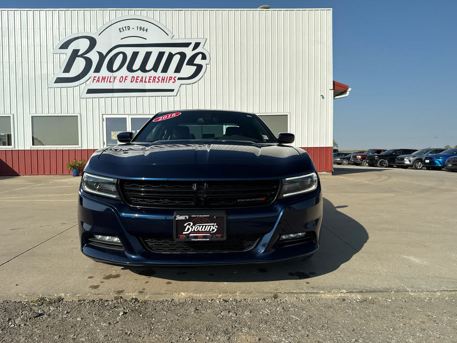 2016 Dodge Charger SXT photo 2