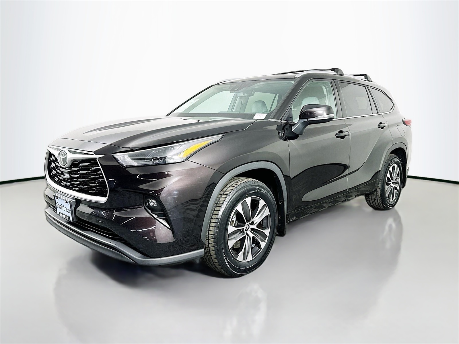 2022 Toyota Highlander XLE photo 3