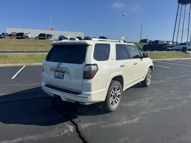 2022 Toyota 4Runner Limited photo 3