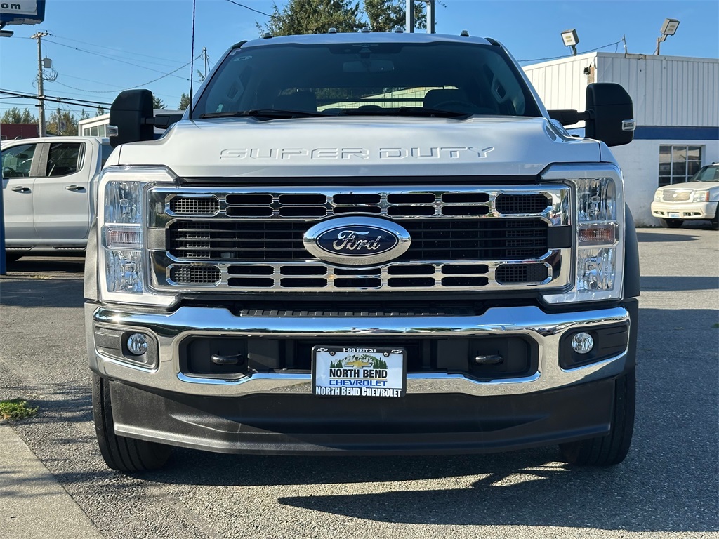 2023 Ford F-450 photo 2