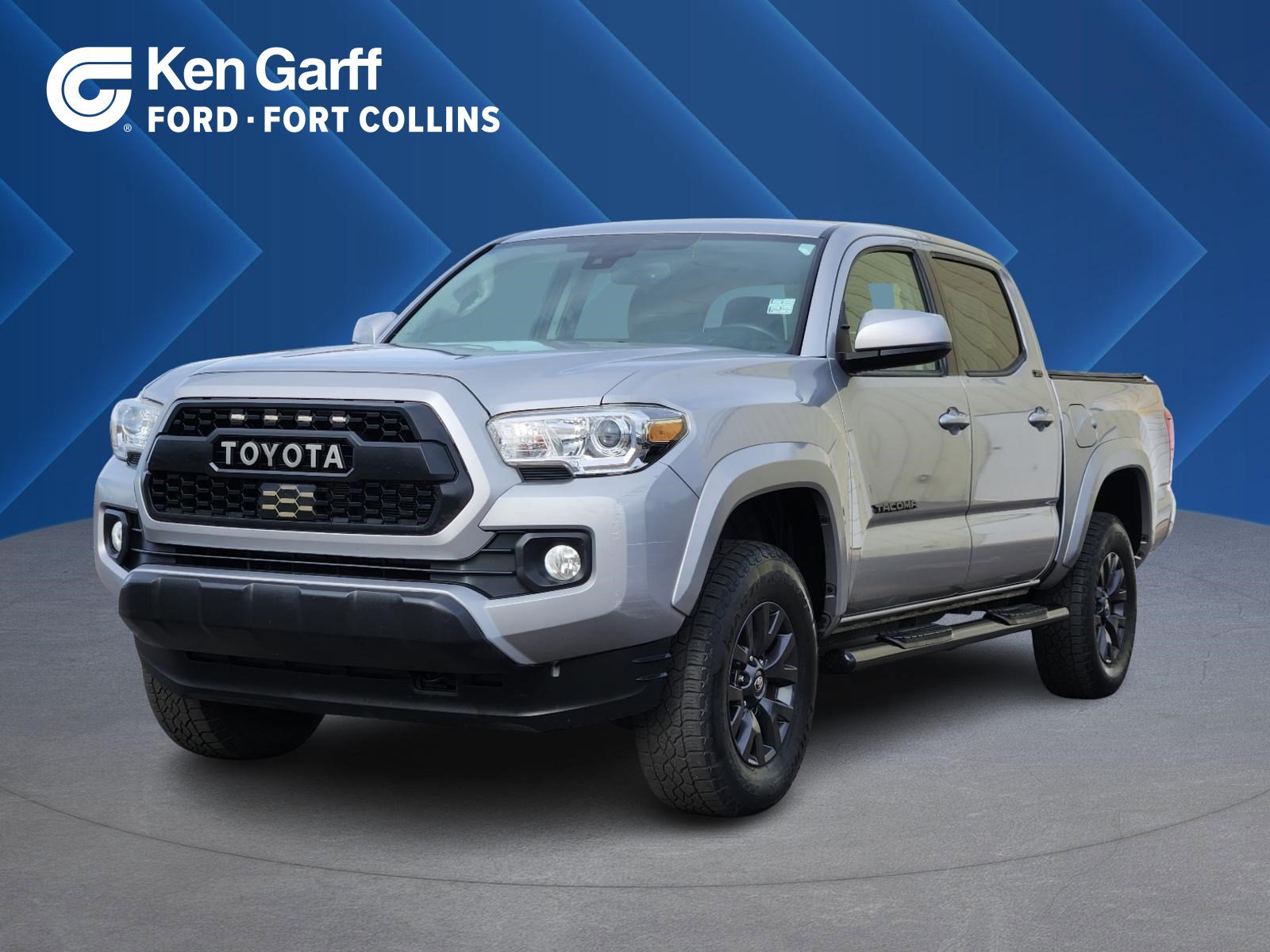 2020 Toyota Tacoma SR5's photo