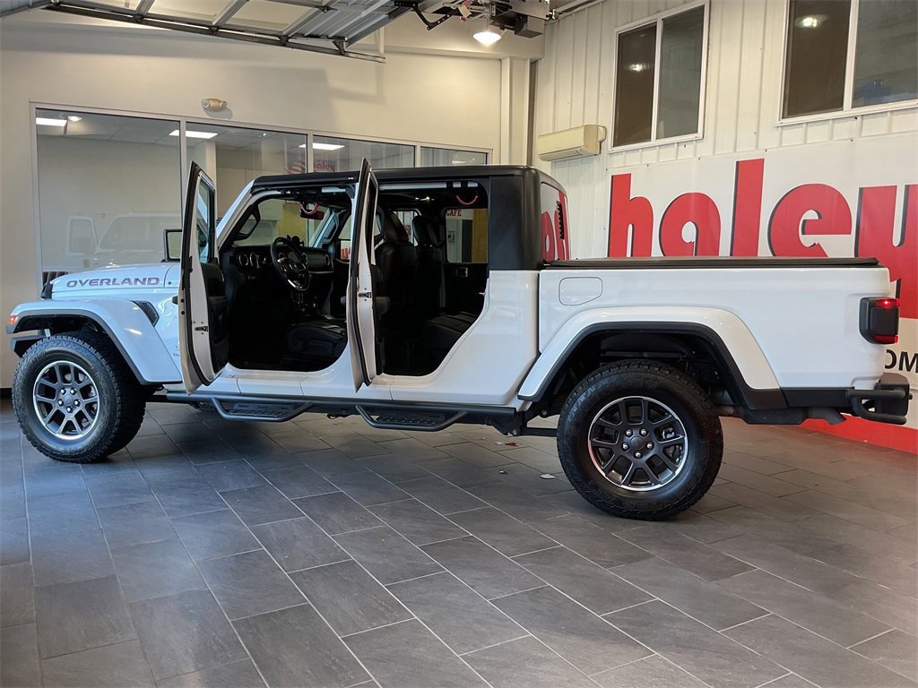2020 Jeep Gladiator Overland photo 11