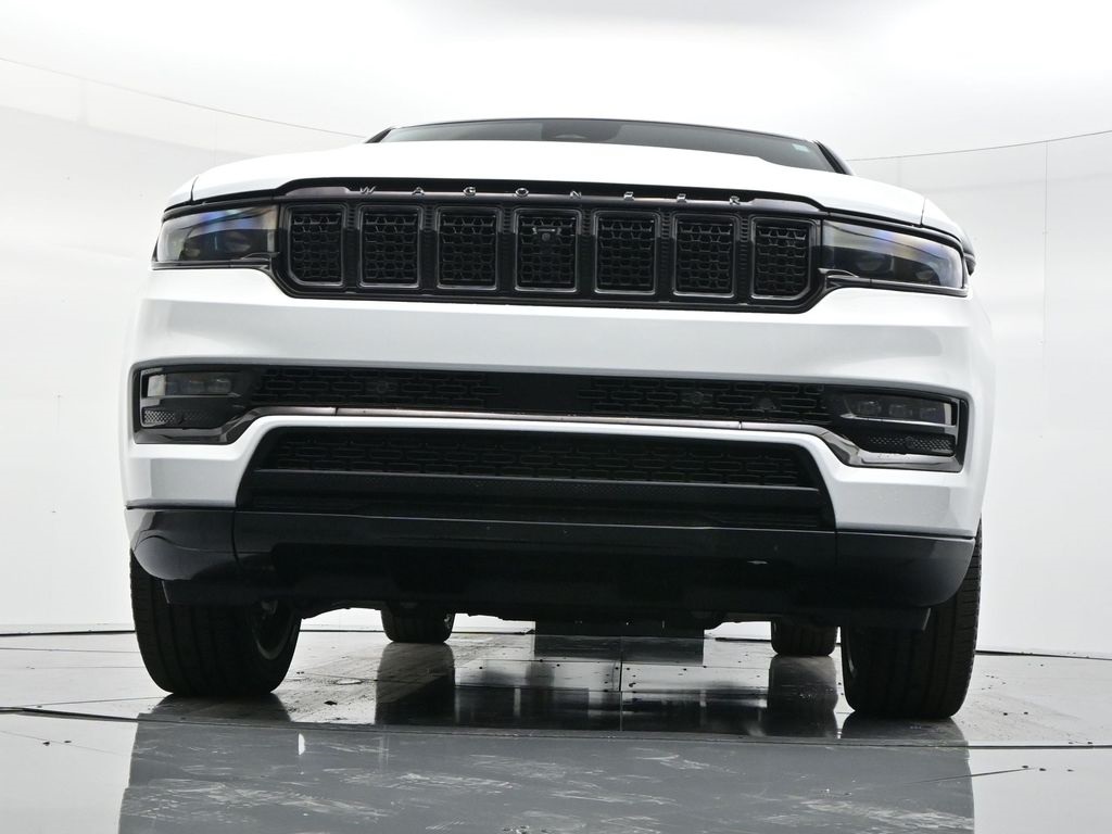 2024 Jeep Wagoneer L Series III photo 38