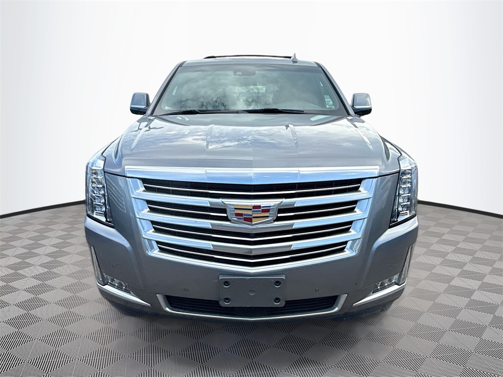 2019 Cadillac Escalade ESV Platinum photo 2