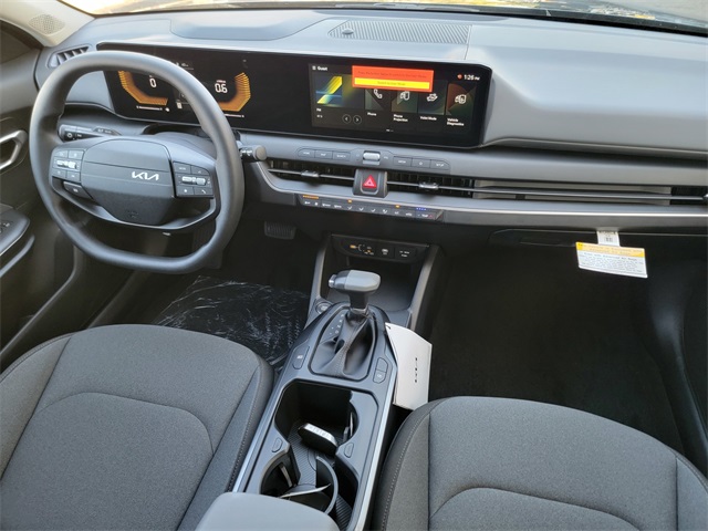 2025 Kia K4 LXS photo 29