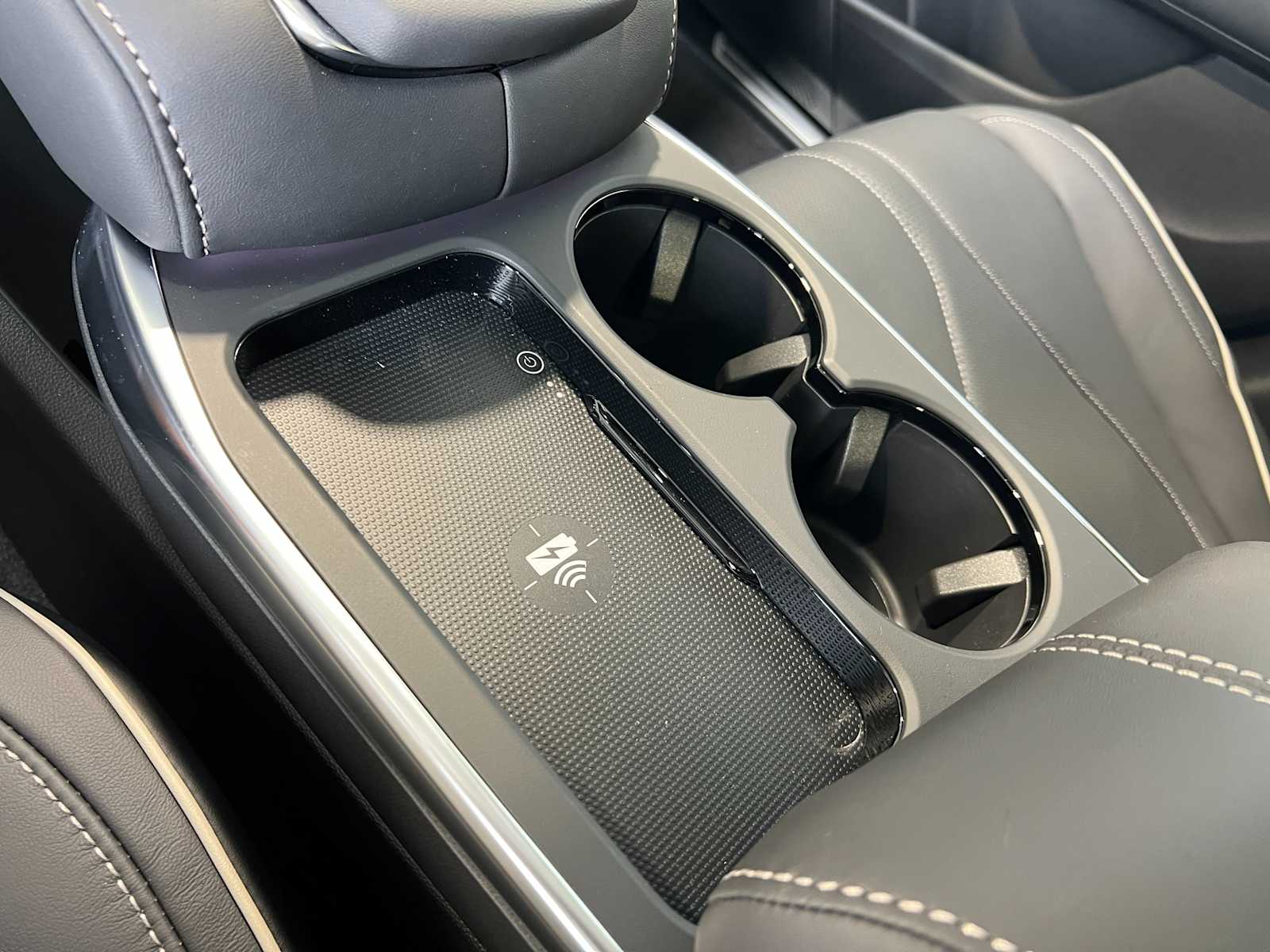 2025 Acura RDX Advance photo 18