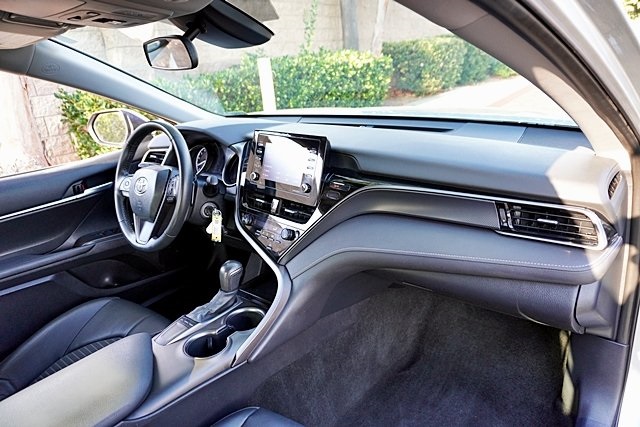 2024 Toyota Camry SE photo 9