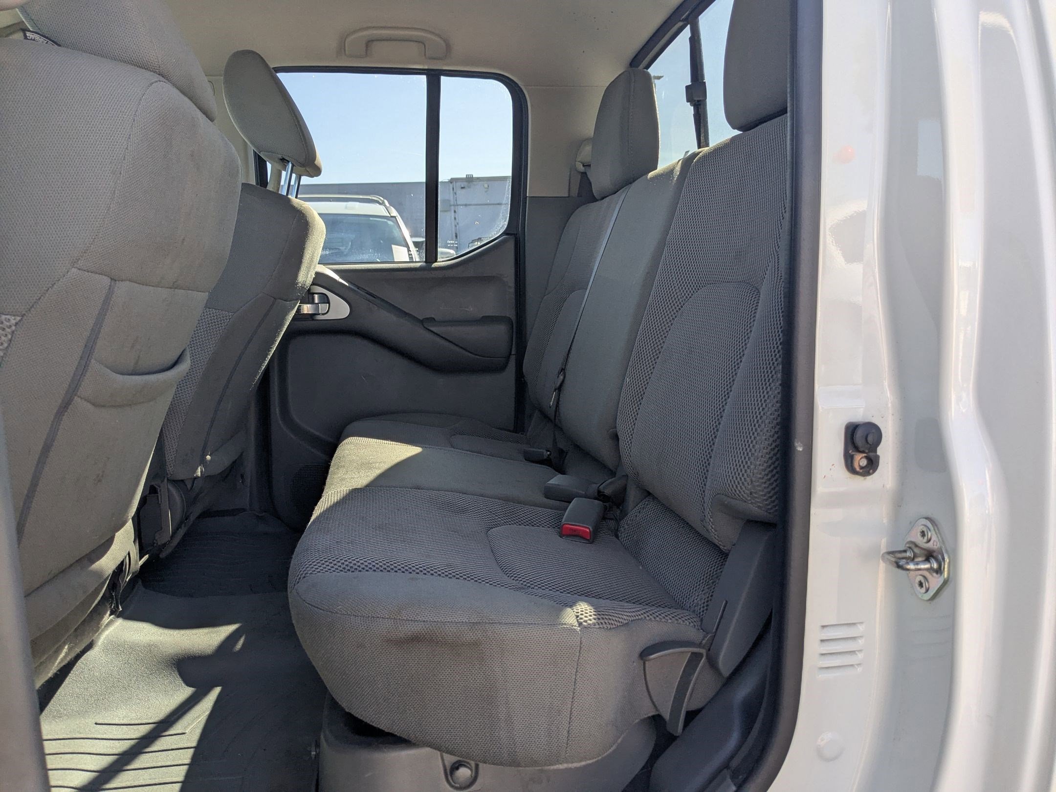 2019 Nissan Frontier SV photo 22