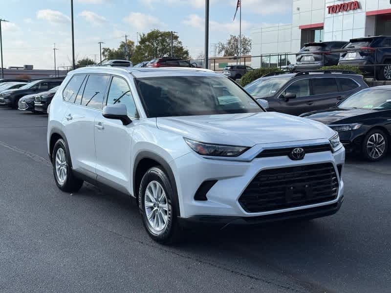 2024 Toyota Grand Highlander XLE's photo
