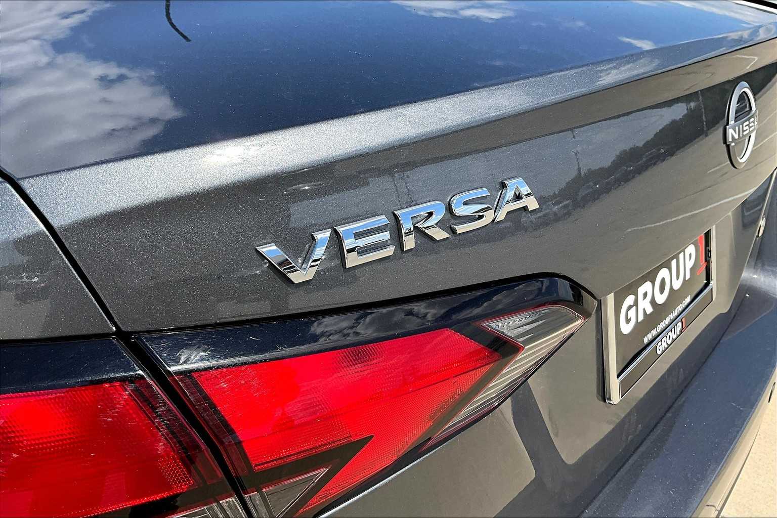 2023 Nissan Versa S photo 28