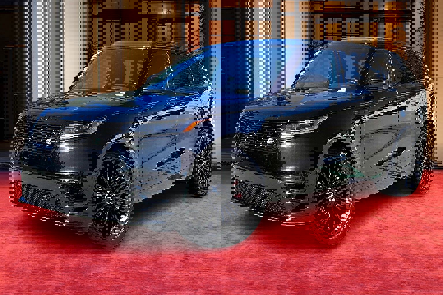 2025 Land Rover Range Rover Velar Dynamic SE