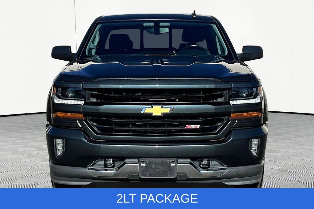 2018 Chevrolet Silverado 1500 LT photo 3