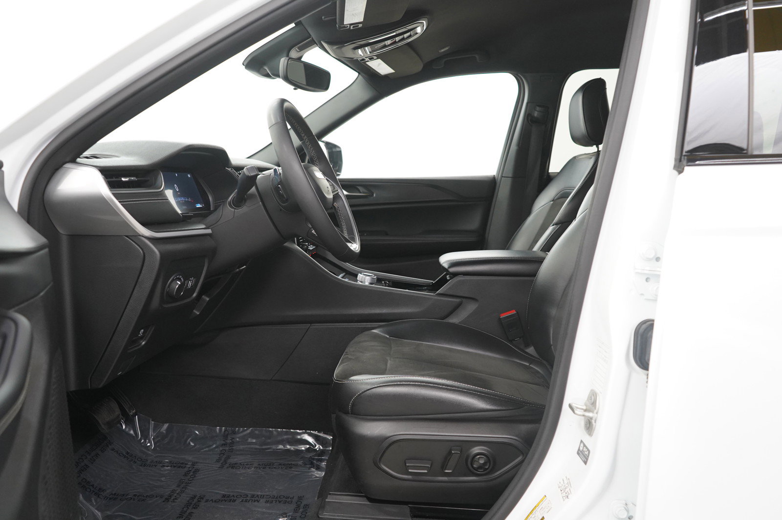 2023 Jeep Grand Cherokee Altitude photo 20