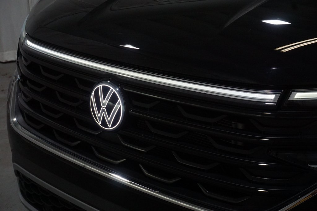 2025 Volkswagen Atlas Cross Sport SE Technology photo 30