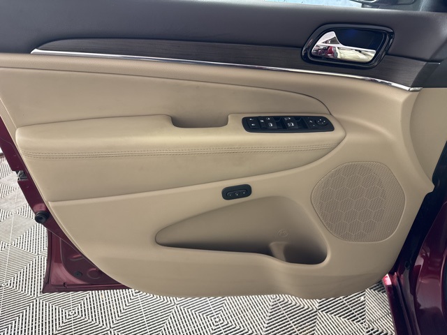 2020 Jeep Grand Cherokee Overland photo 10