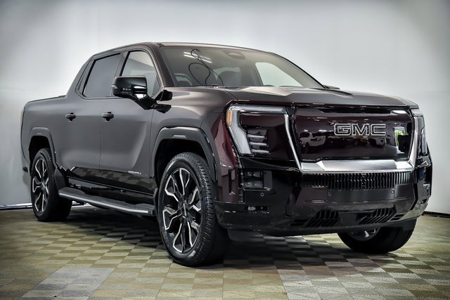 2025 GMC Sierra EV Denali's photo