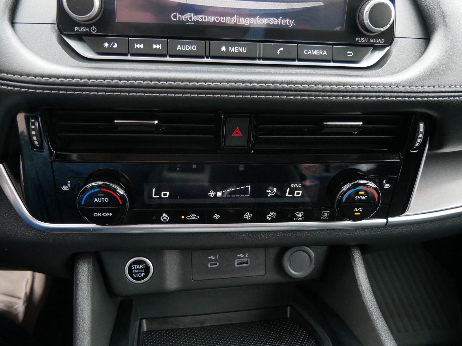 2023 Nissan Rogue SV photo 18