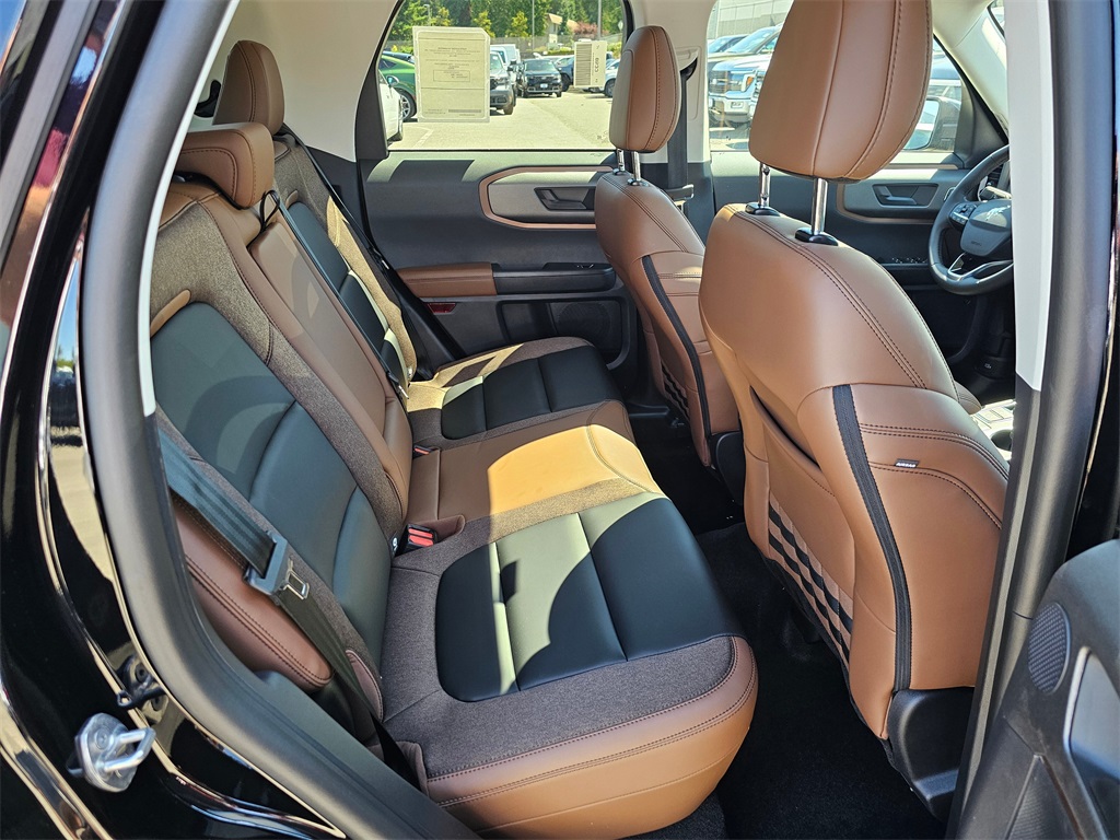 2025 Ford Bronco Sport Outer Banks photo 12