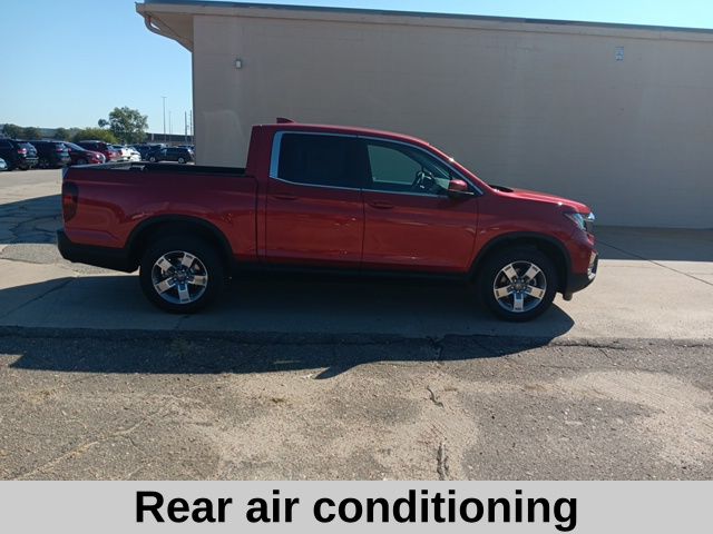 2025 Honda Ridgeline RTL photo 3