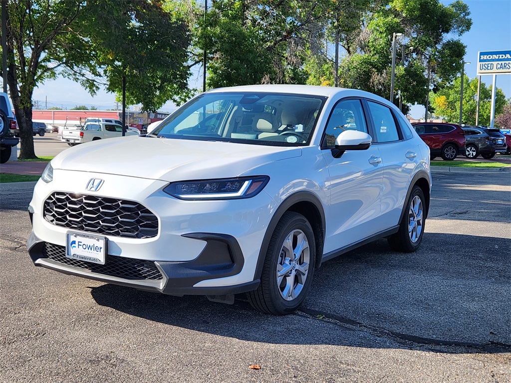 2025 Honda HR-V LX photo 2