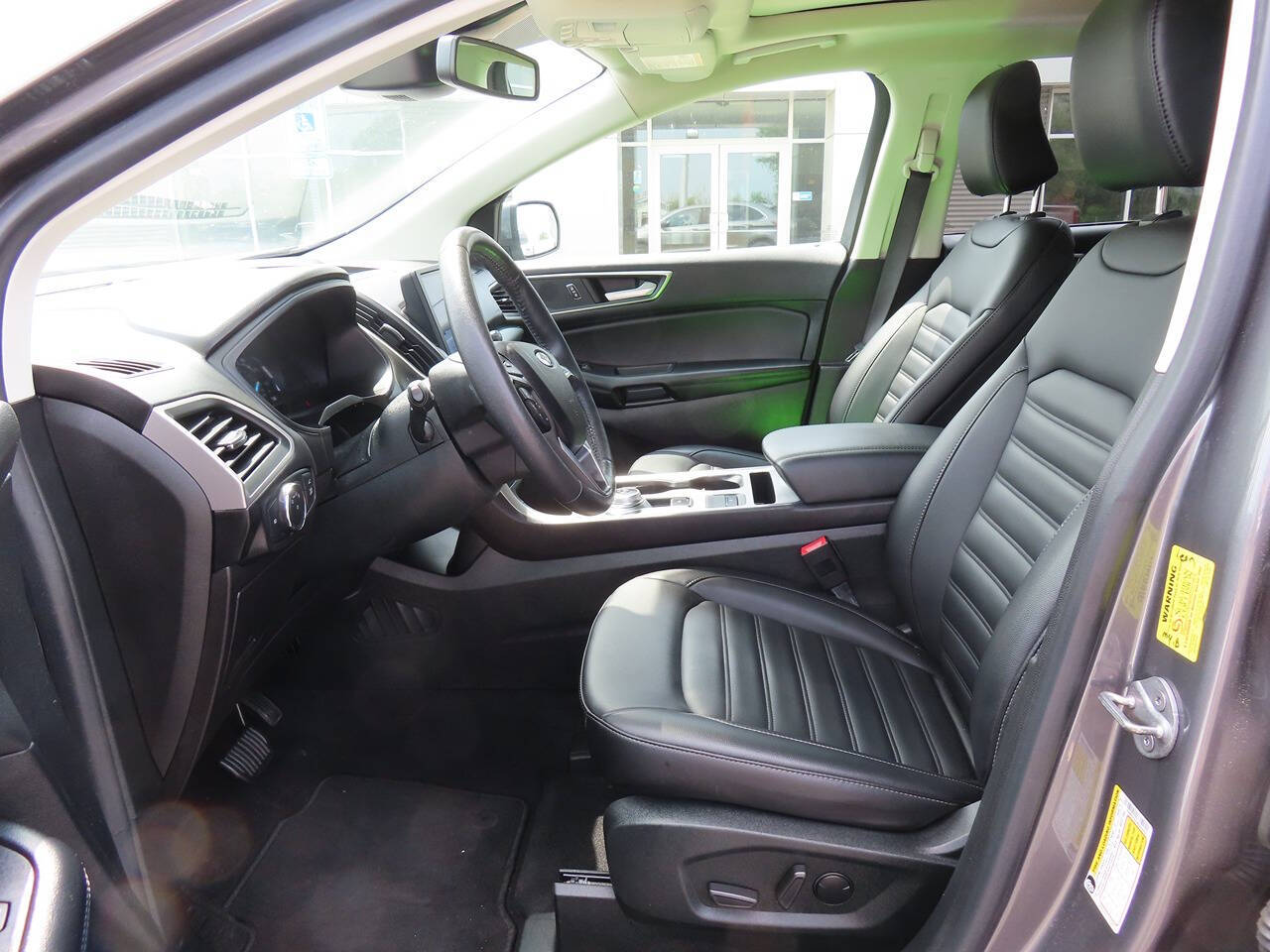 2022 Ford Edge SEL photo 11