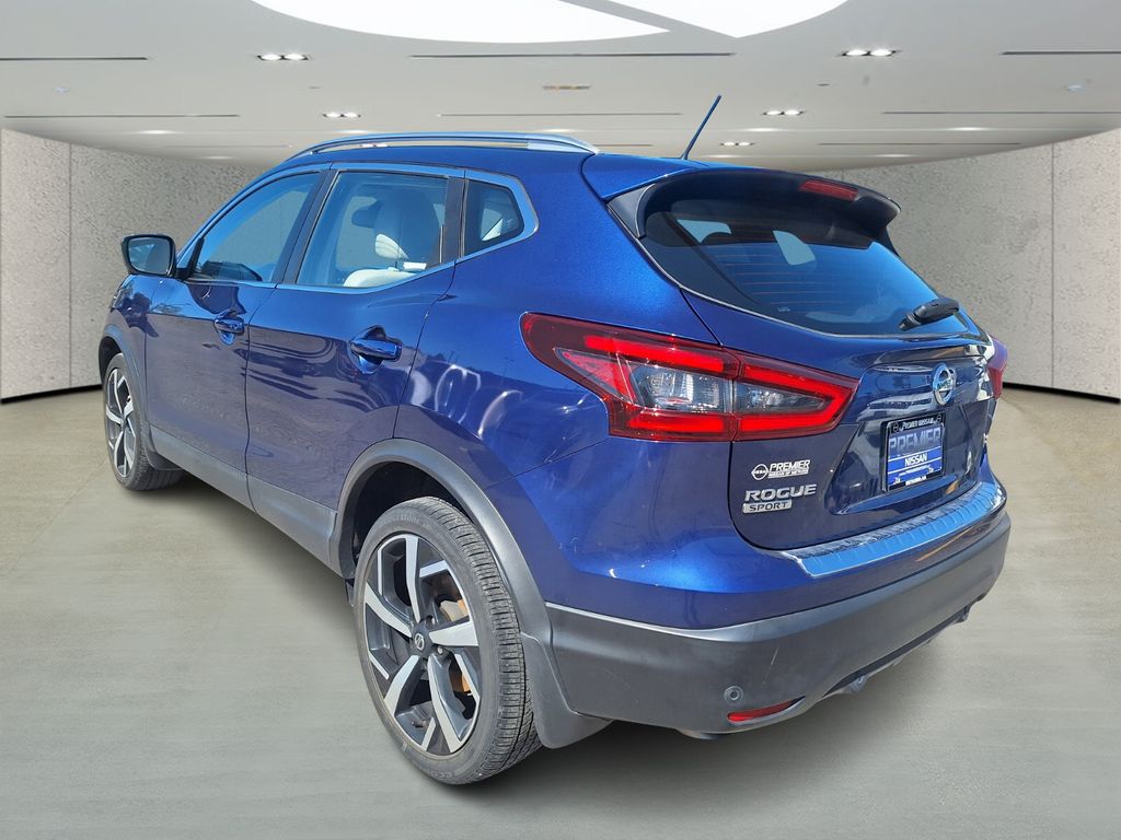 2022 Nissan Rogue Sport SL photo 3