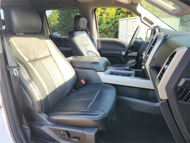2019 Ford F-150 Lariat photo 18
