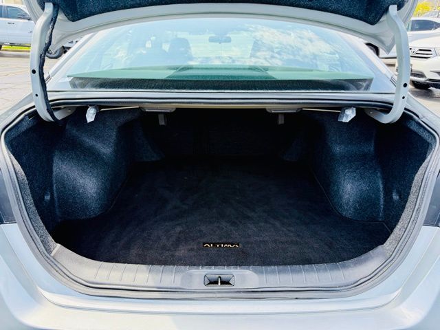 2023 Nissan Altima 2.5 SV photo 26