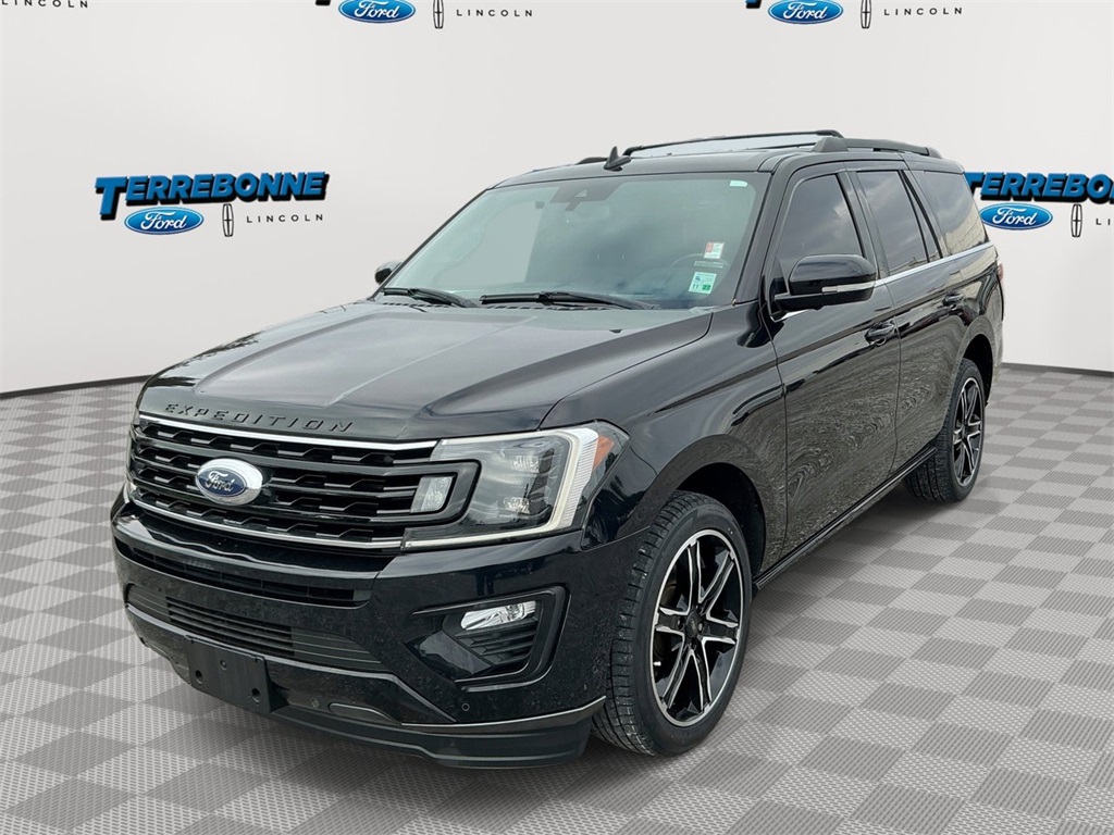 2019 Ford Expedition Limited's photo