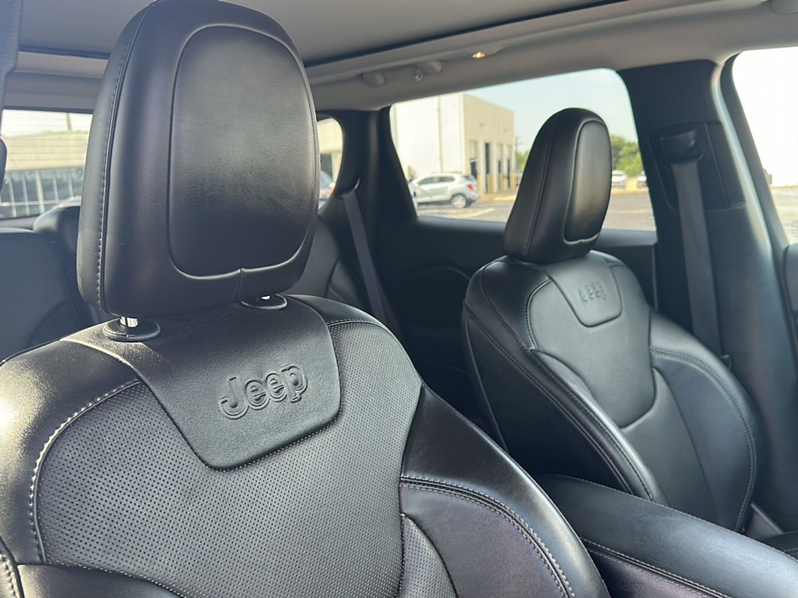 2022 Jeep Cherokee Limited photo 4