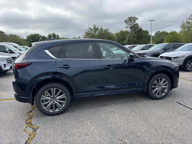 2025 Mazda CX-5 2.5 Turbo Signature photo 2