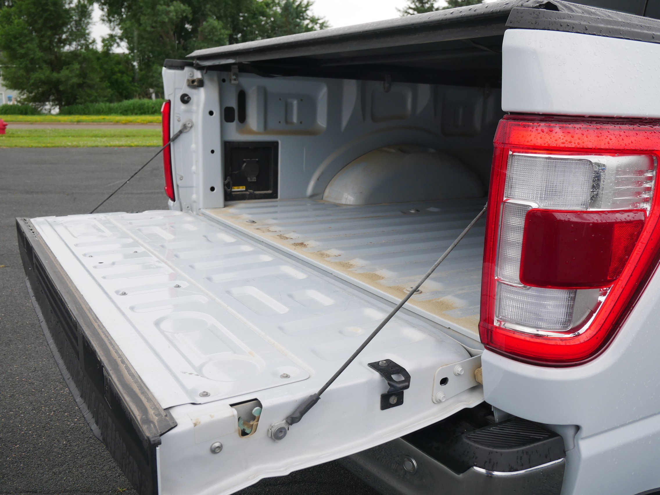 2022 Ford F-150 Lariat photo 12