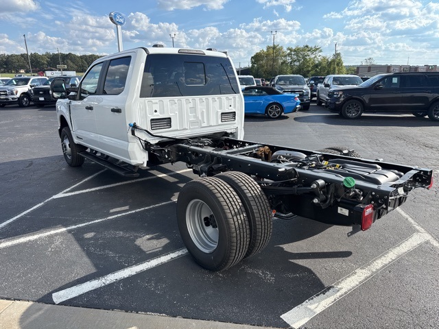 2026 Ford F-350 XL photo 4