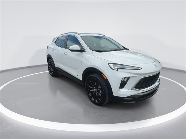 2025 Buick Encore GX Sport Touring photo 2