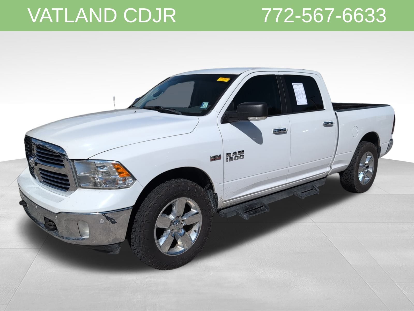 2018 Ram 1500 SLT photo 3
