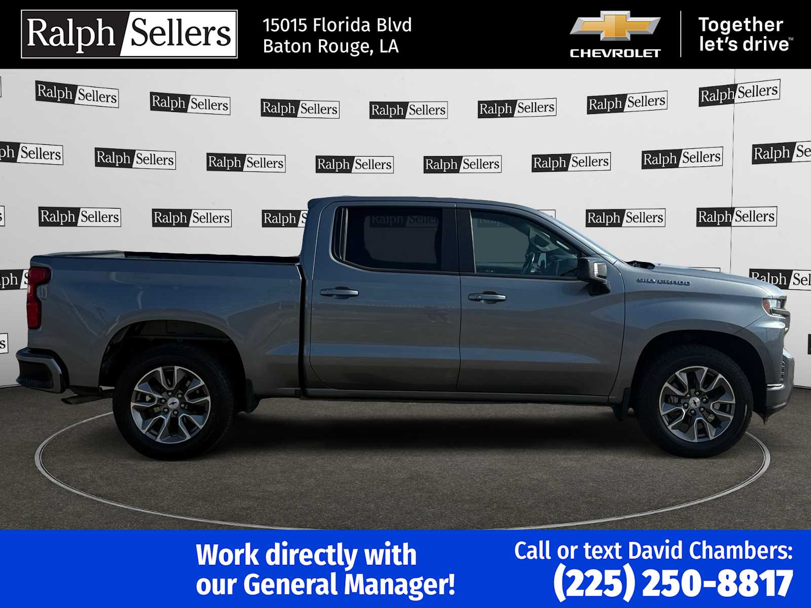 2021 Chevrolet Silverado RST photo 3