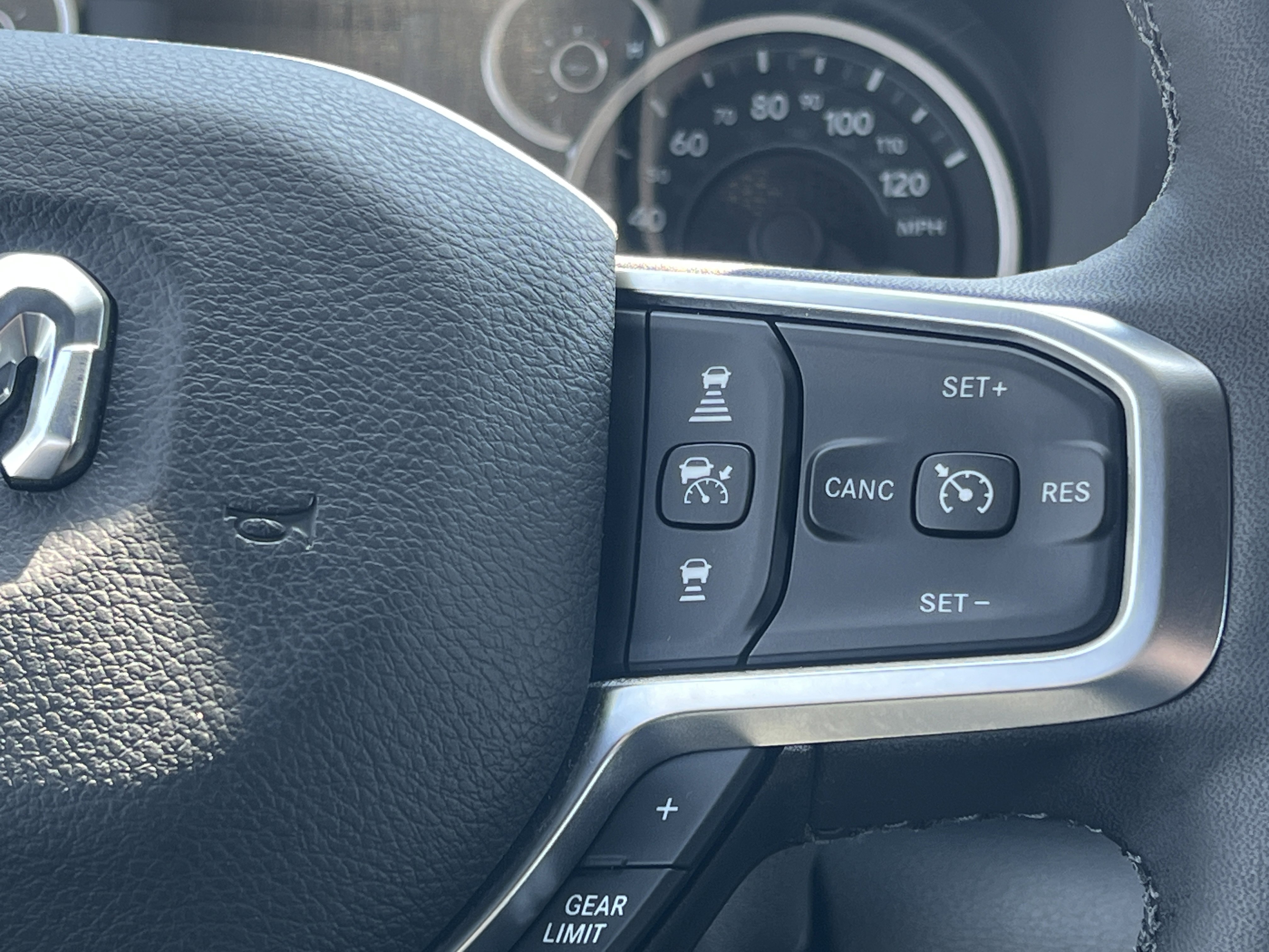 2025 Ram 2500 Big Horn photo 4