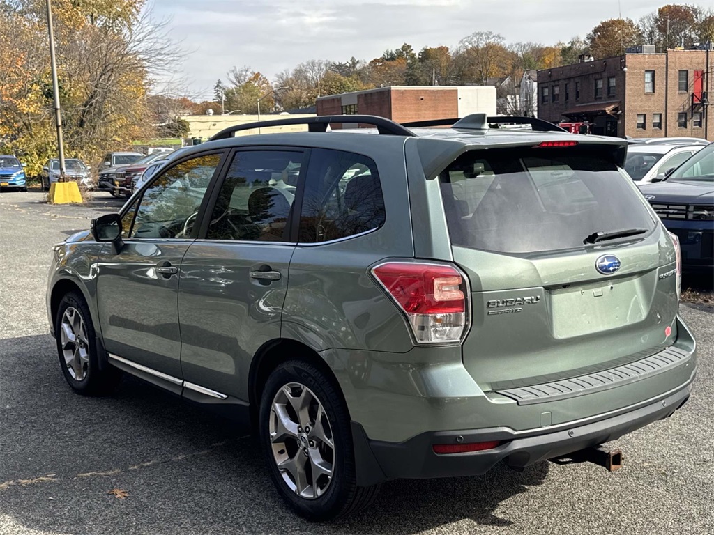 2017 Subaru Forester 2.5i Touring photo 4