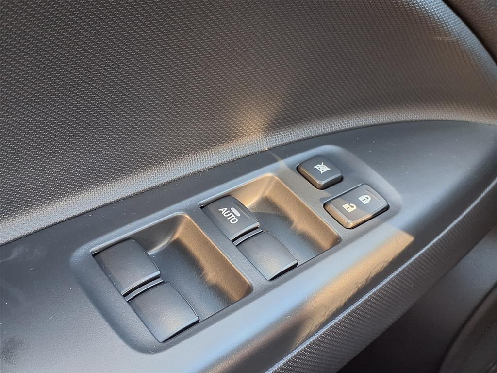 2024 Mitsubishi Mirage G4 ES photo 2