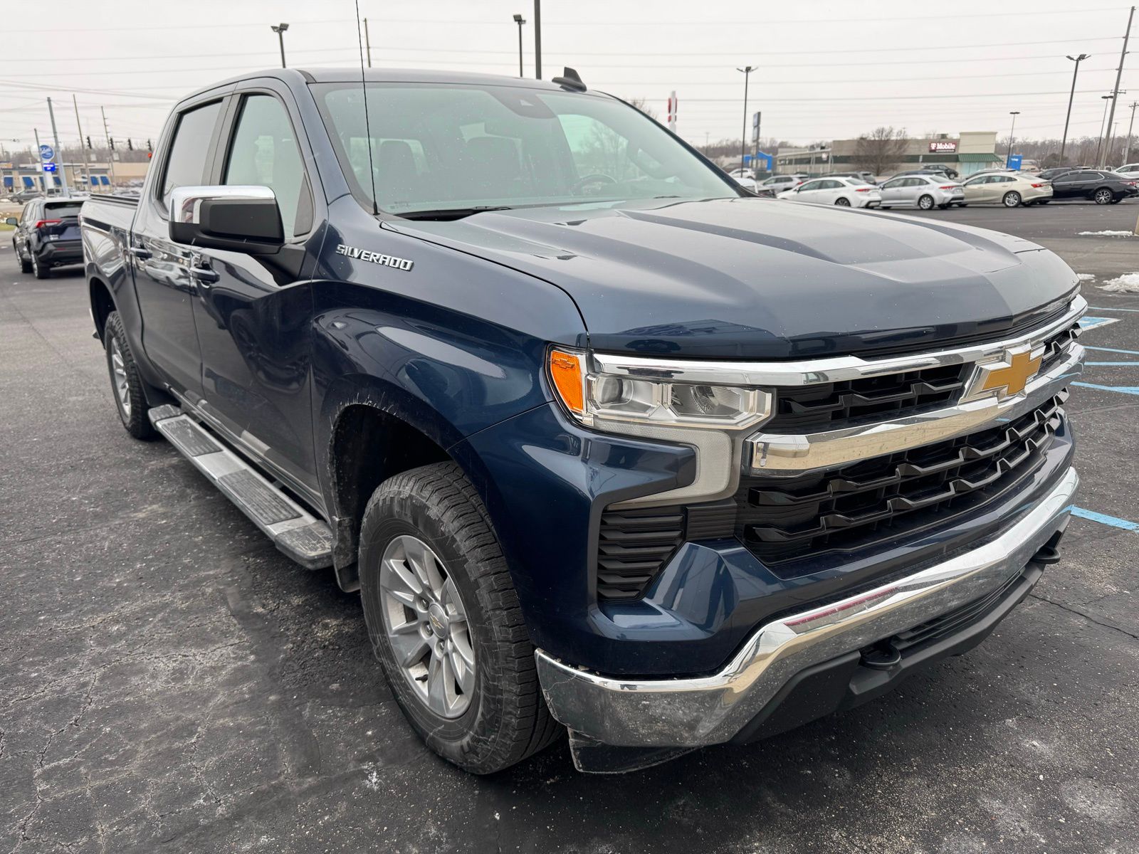 2022 Chevrolet Silverado 1500 LT's photo