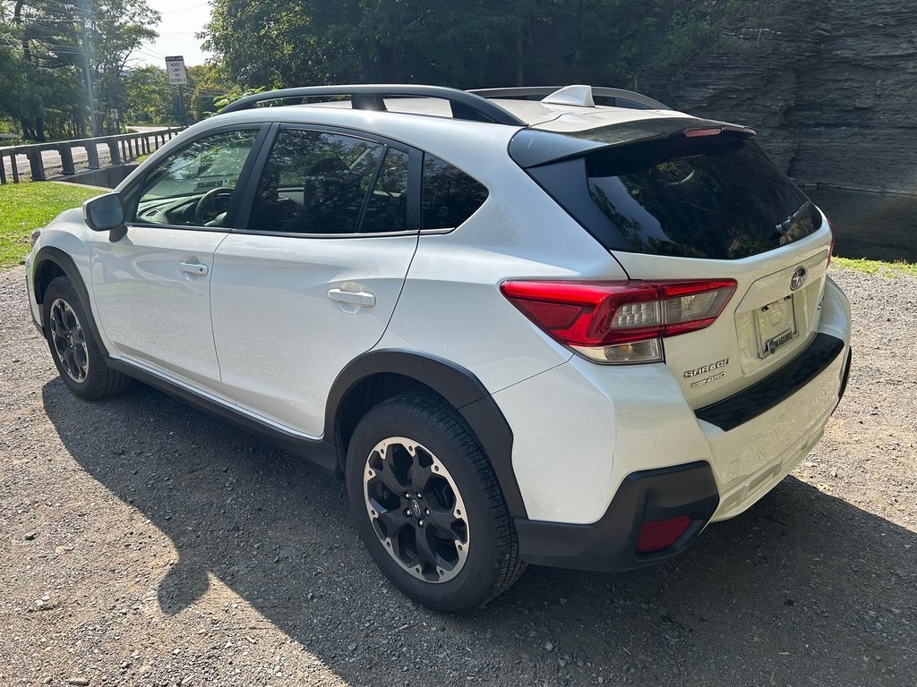 2023 Subaru Crosstrek Premium photo 2