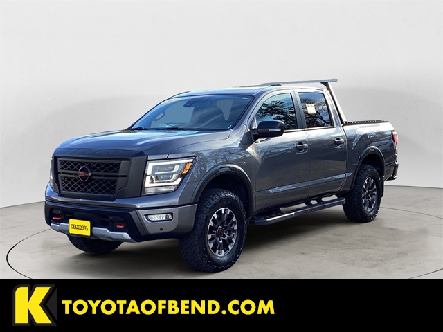 2023 Nissan Titan PRO-4X's photo