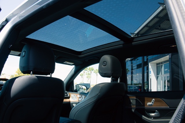 2022 Mercedes Benz GLS 450 4MATIC photo 12
