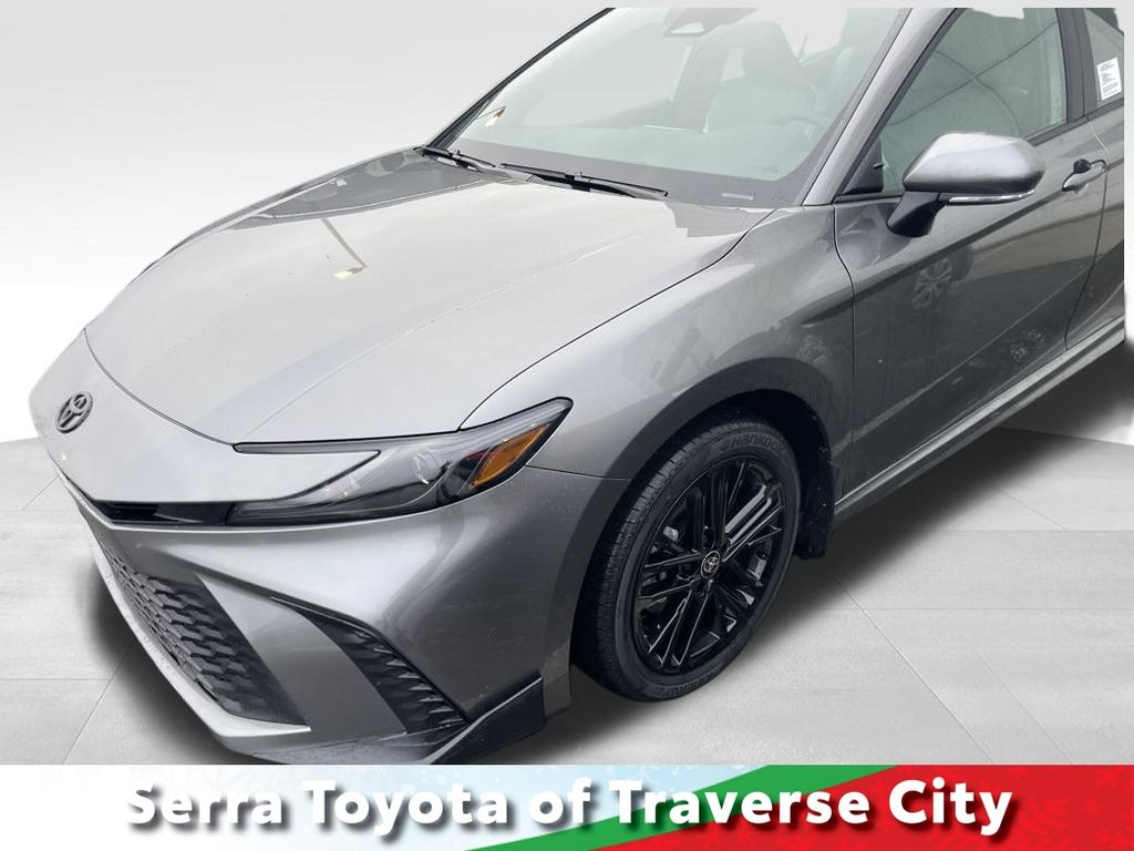 2026 Toyota Camry SE's photo