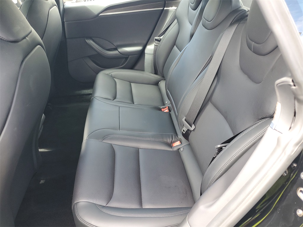 2022 Tesla Model S photo 11