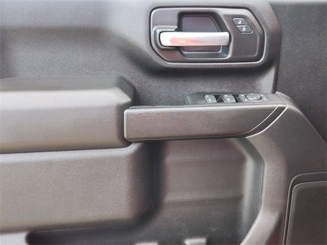2024 Chevrolet Silverado 2500HD Custom photo 21